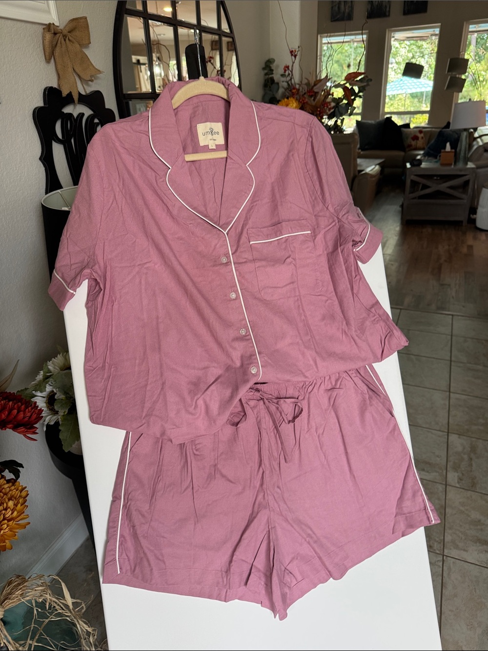 Umgee Mauve Short Sleeve Pajama Set with White Piping